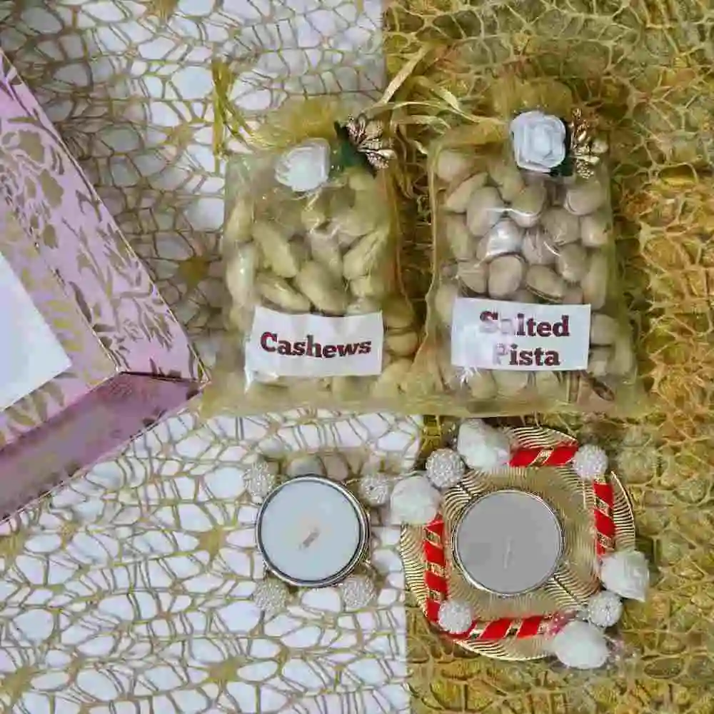 Luxury Gift Box with Cashews and Pistachios for Diwali